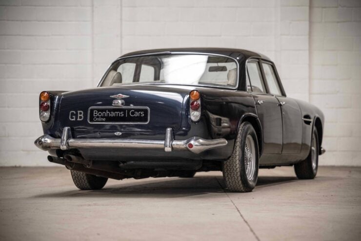 Aston Martin Lagonda Rapide 19