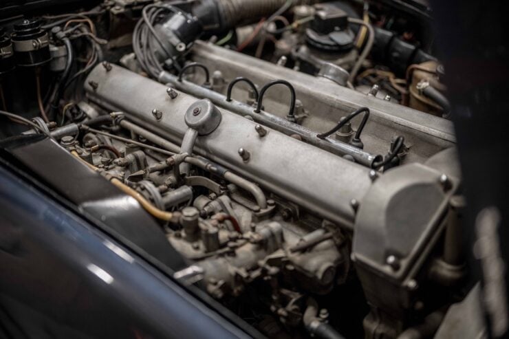 Aston Martin Lagonda Rapide 26