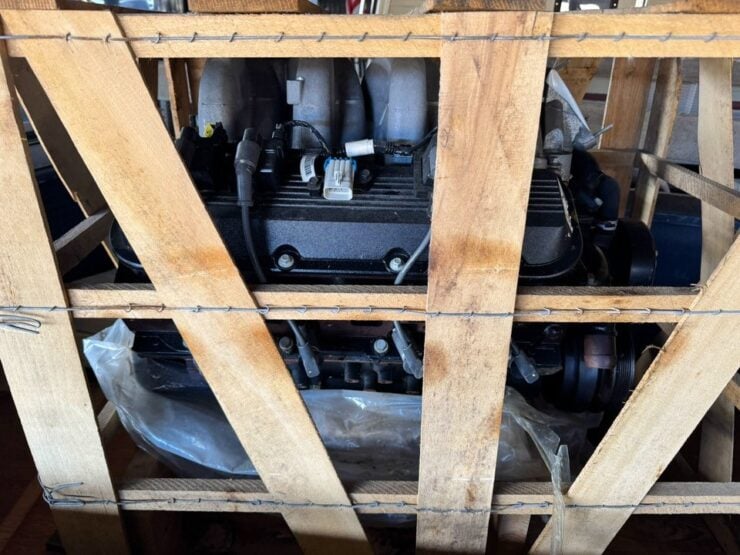 Factory Crate Engine - Vortec 8100 Big Block V8 4