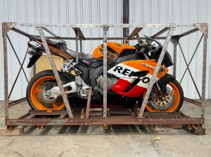 Honda CBR1000RR Fireblade 1
