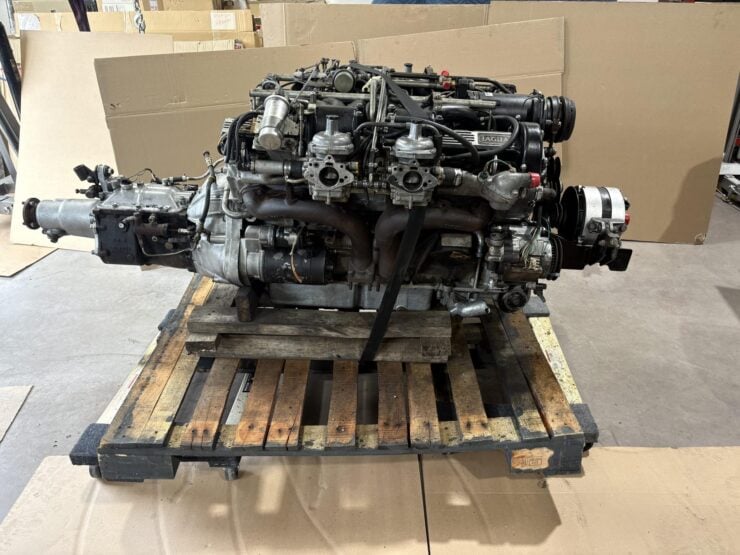 Jaguar V12 engine 3