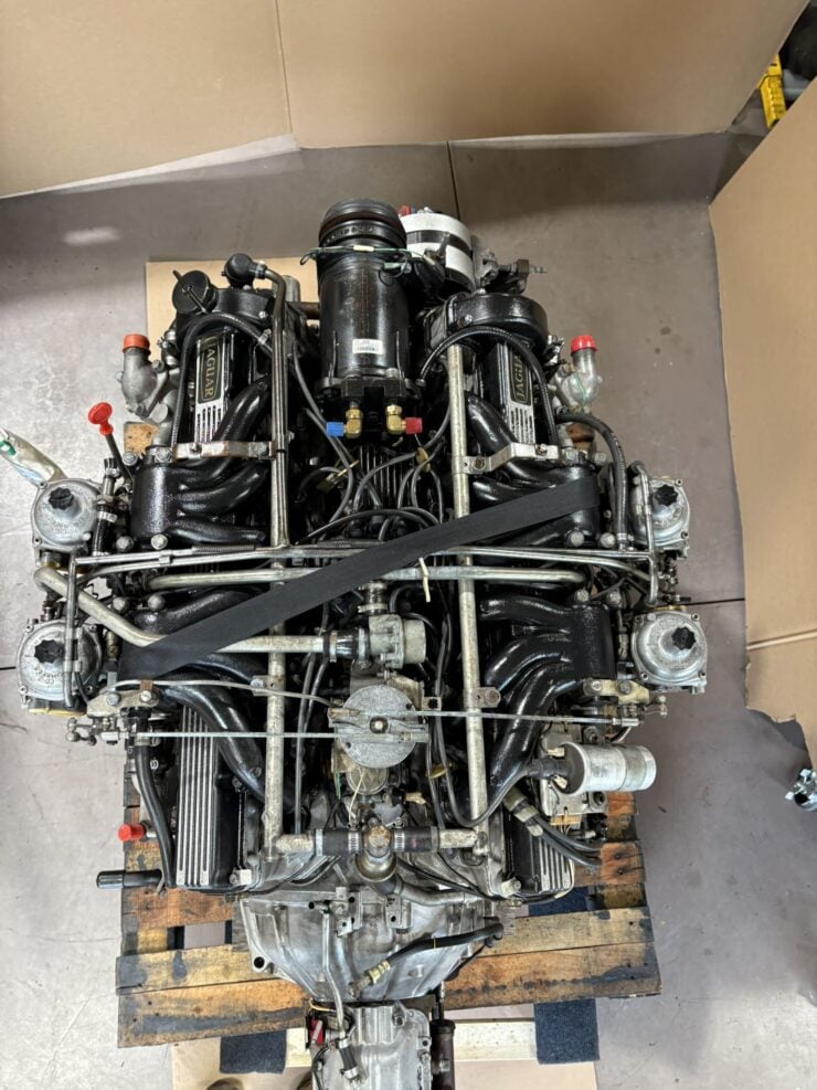 Jaguar V12 engine 7