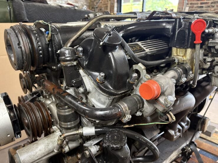 Jaguar V12 engine 8