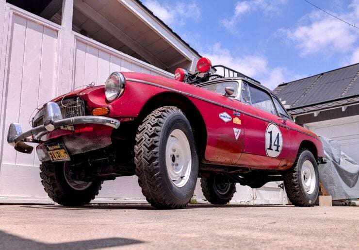 Safari-Style MGB Roadster V8 1