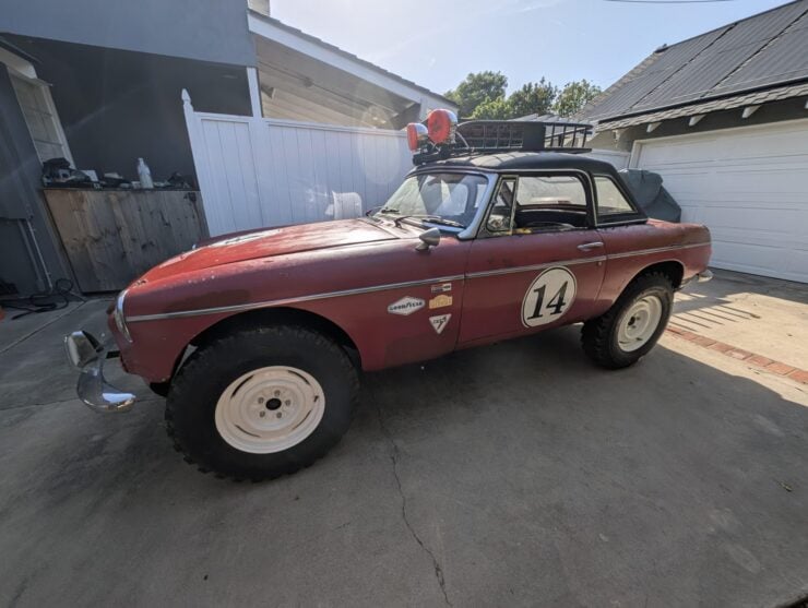 Safari-Style MGB Roadster V8 10