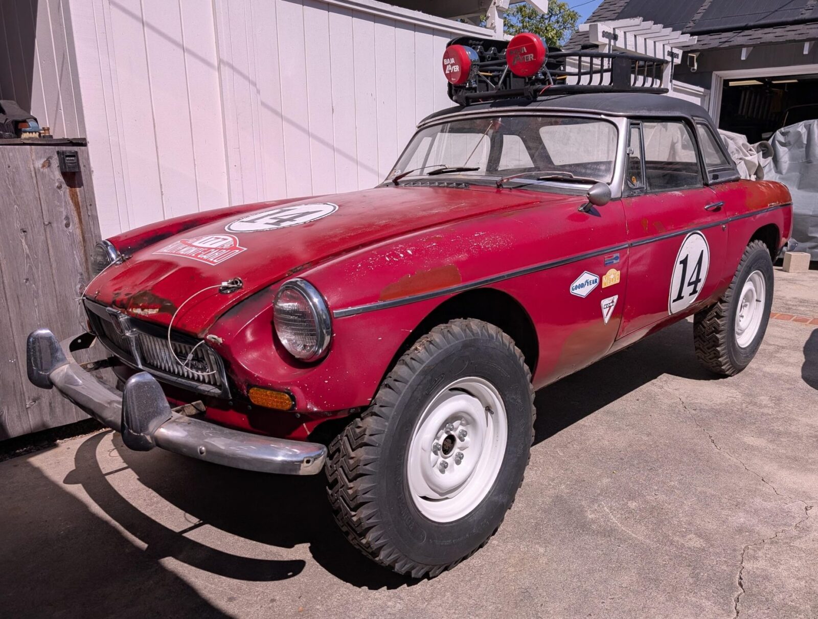 Safari-Style MGB Roadster V8