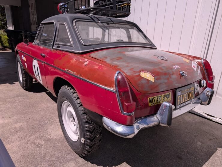 Safari-Style MGB Roadster V8 5