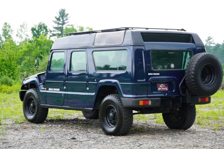 Toyota Mega Cruiser High Roof 11