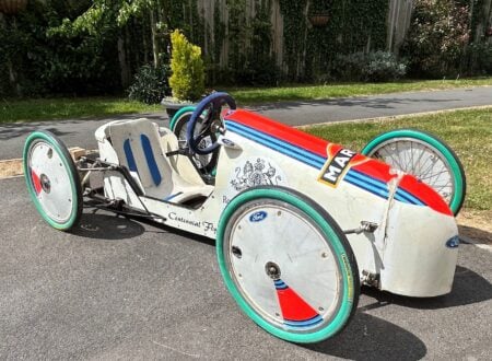 Gravity Racer
