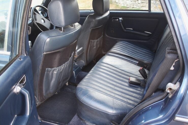 Mercedes-Benz W123 Sleeper 4