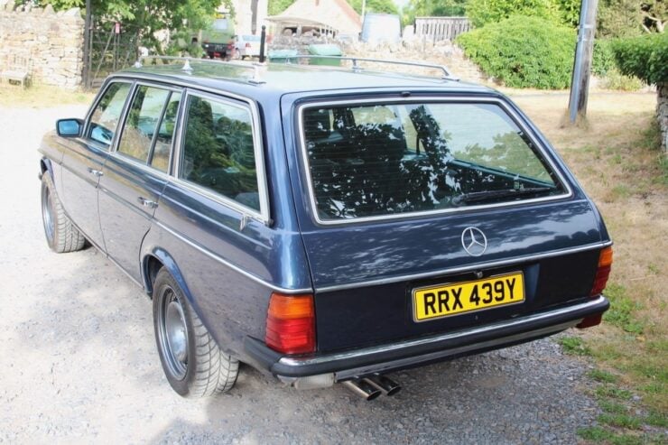 Mercedes-Benz W123 Sleeper 9