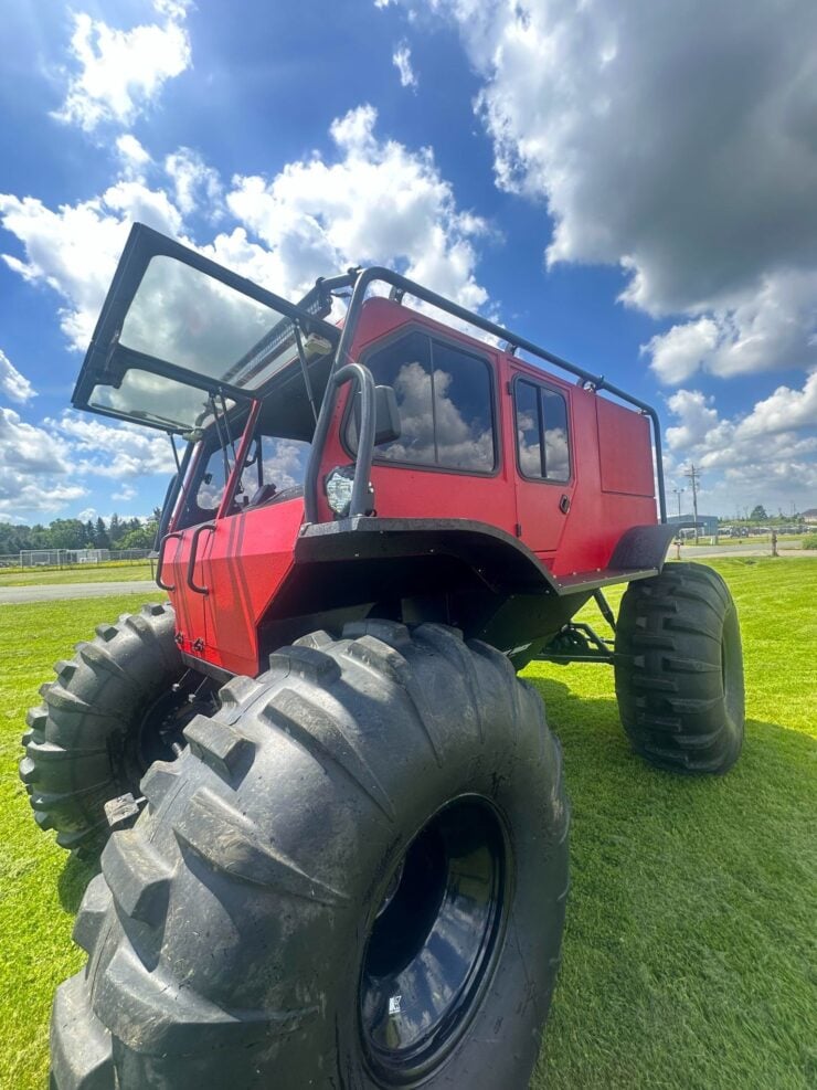 TUT Titan Amphibious 4x4 11
