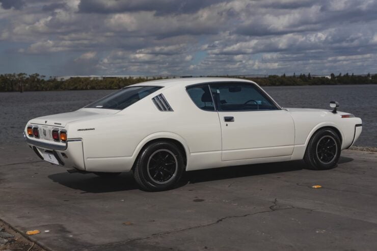 Toyota Crown Coupe 8