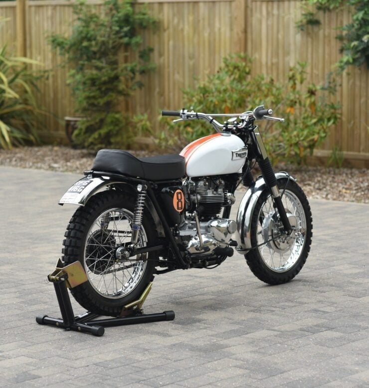 Triumph TR6C Desert Sled 13