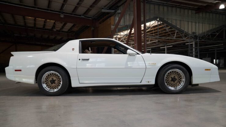 1989 Pontiac Trans Am Turbo 19