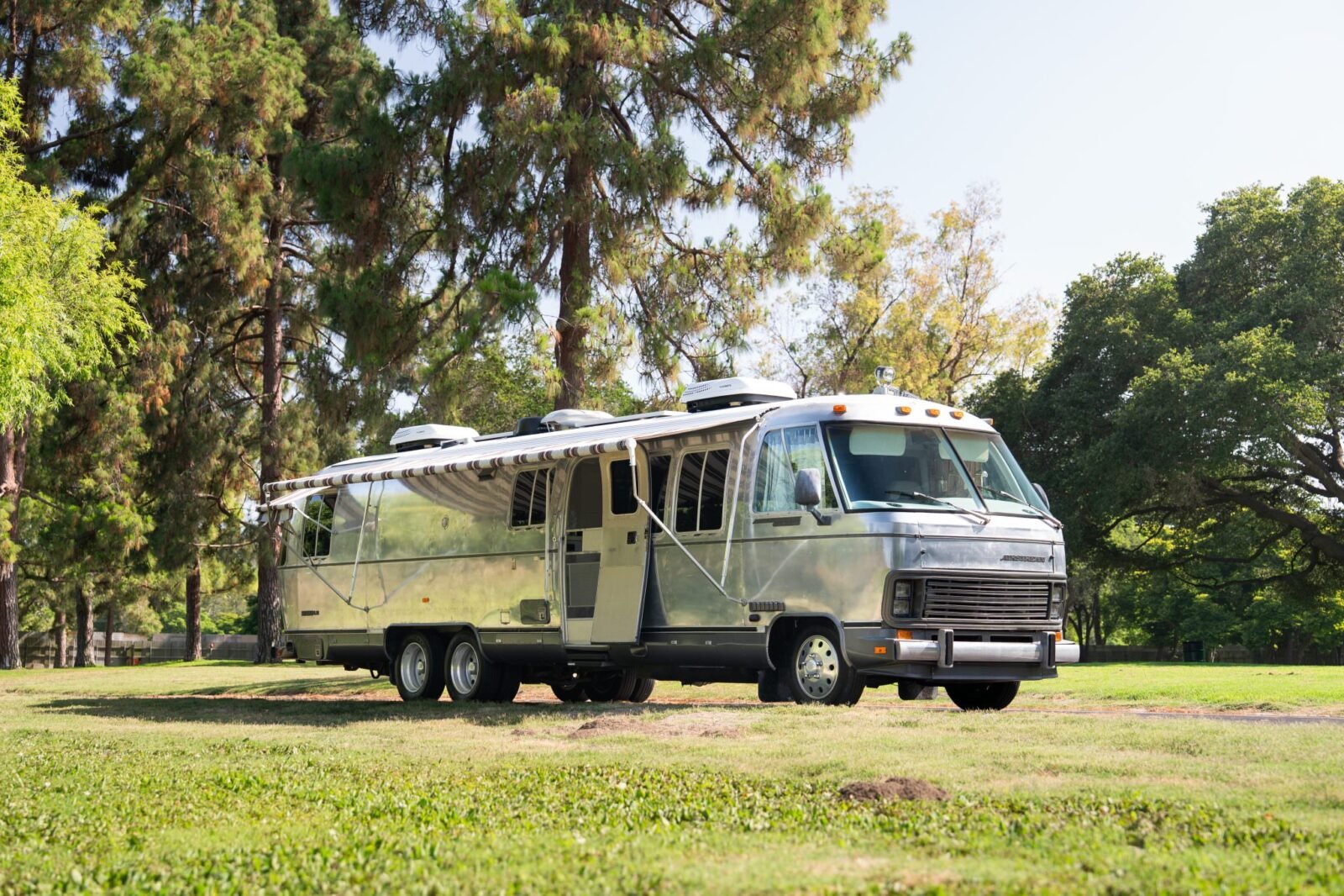 Airstream 350 LE Motorhome