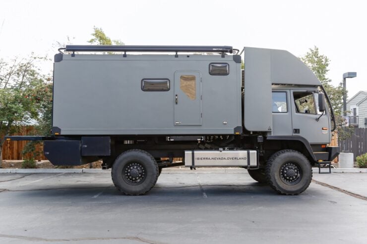 Hunter RMV Predar Exp 4 x 4 Expound 9 Fahrzeug