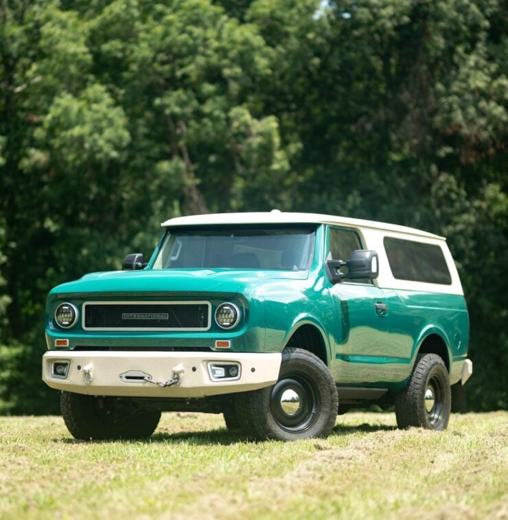 International Harvester Scout II Nissan Titan 3