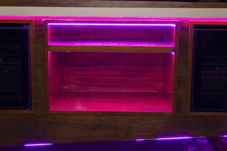 Mahogany Chris-Craft Boat Bar 19