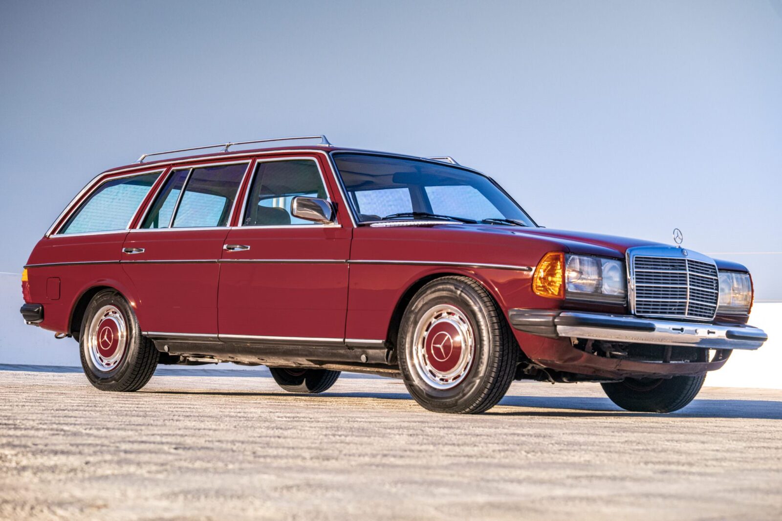 Mercedes-Benz 300TD 1