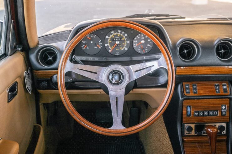 Mercedes-Benz 300TD 8