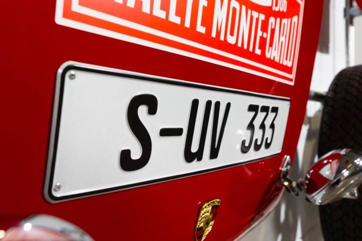 Porsche 911 Monte Carlo Rally Kit Display 3