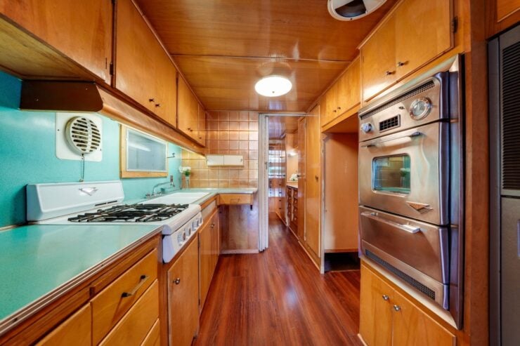 Spartan Executive Mansion Travel Trailer 10