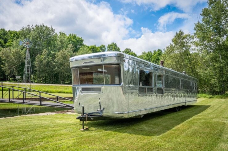 Spartan Executive Mansion Travel Trailer 2