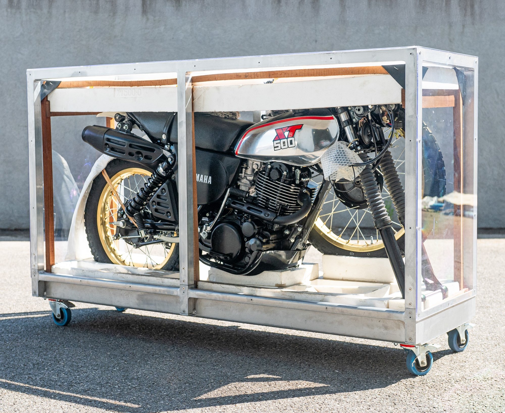 エリ　チャリヤマテハンナン Still In The Factory Crate! An Incredible 1988 Yamaha XT500