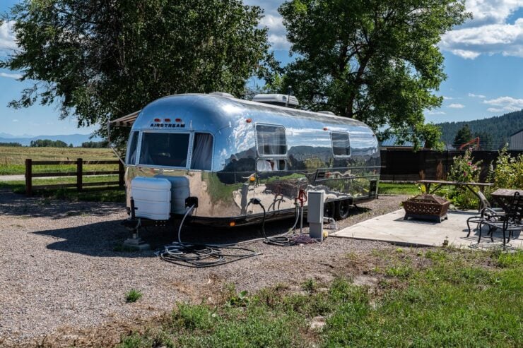 Airstream Land Yacht Ambassador 19