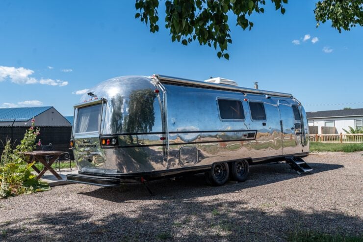 Airstream Land Yacht Ambassador 2