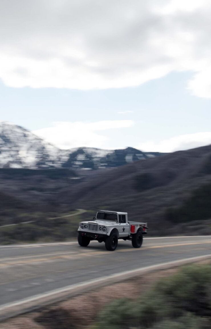 Custom Kaiser-Jeep M715 19