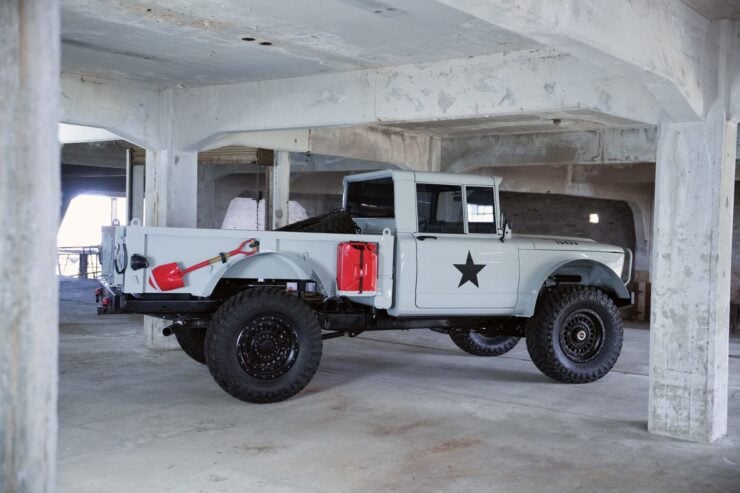 Custom Kaiser-Jeep M715 2