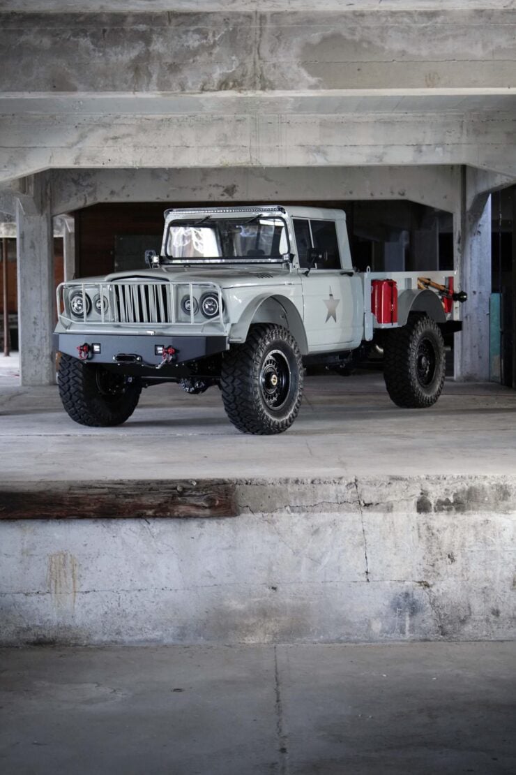 Custom Kaiser-Jeep M715 21