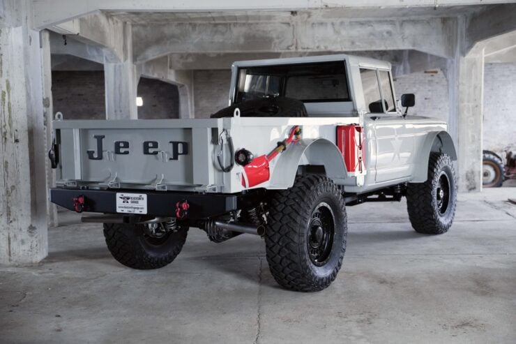 Custom Kaiser-Jeep M715 3