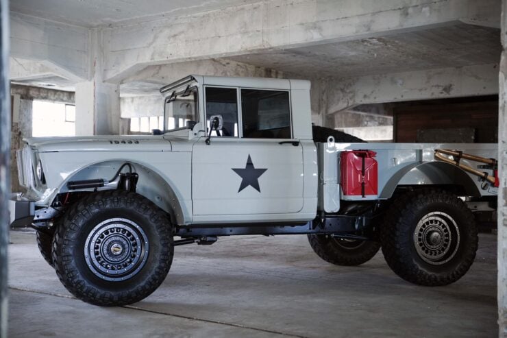 Custom Kaiser-Jeep M715 7