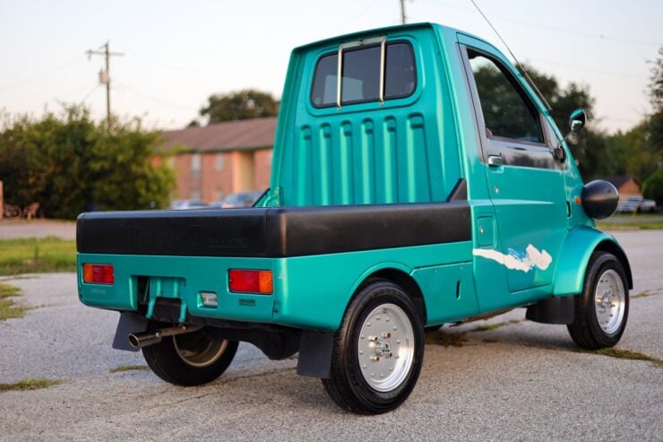 Daihatsu Midget II 10