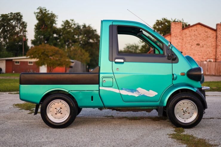 Daihatsu Midget II 4