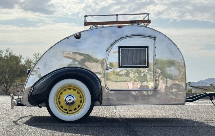 Kit Manufacturing Teardrop Travel Trailer 1