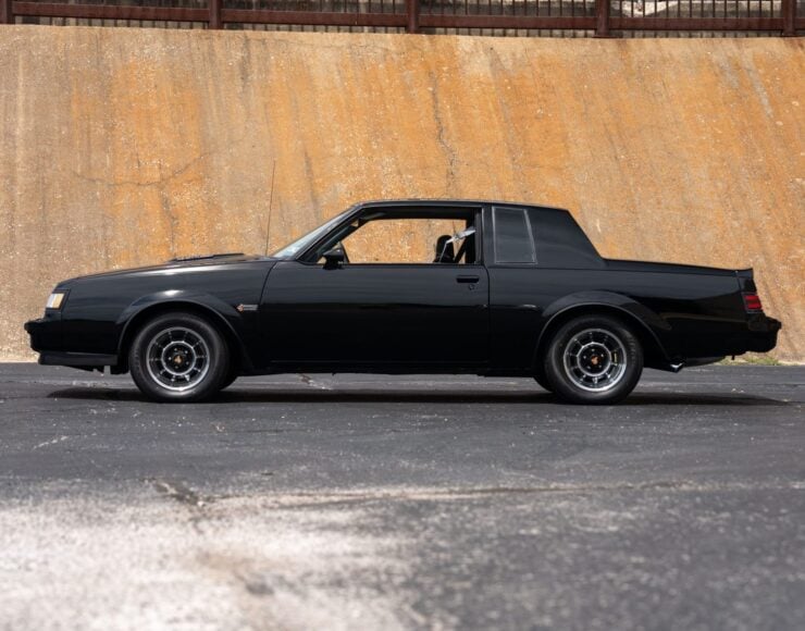 Buick Grand National 3