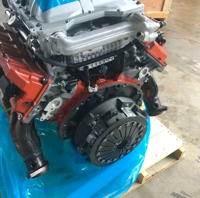 Complete Drop In Crate Engine: A 707 BHP Dodge Hellcat