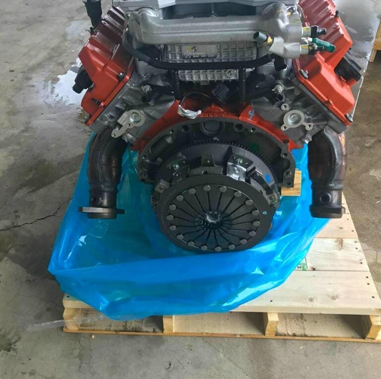 Complete Drop In Crate Engine: A 707 BHP Dodge Hellcat