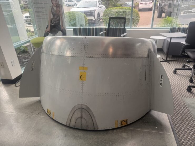 Douglas DC-8 Engine Cowl Desk 1