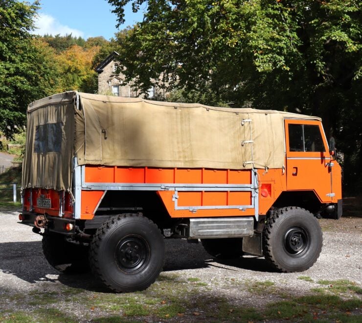 Land Rover 101 Forward Control 2