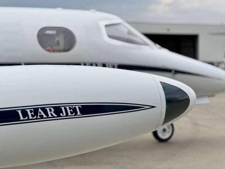 Learjet 23 4