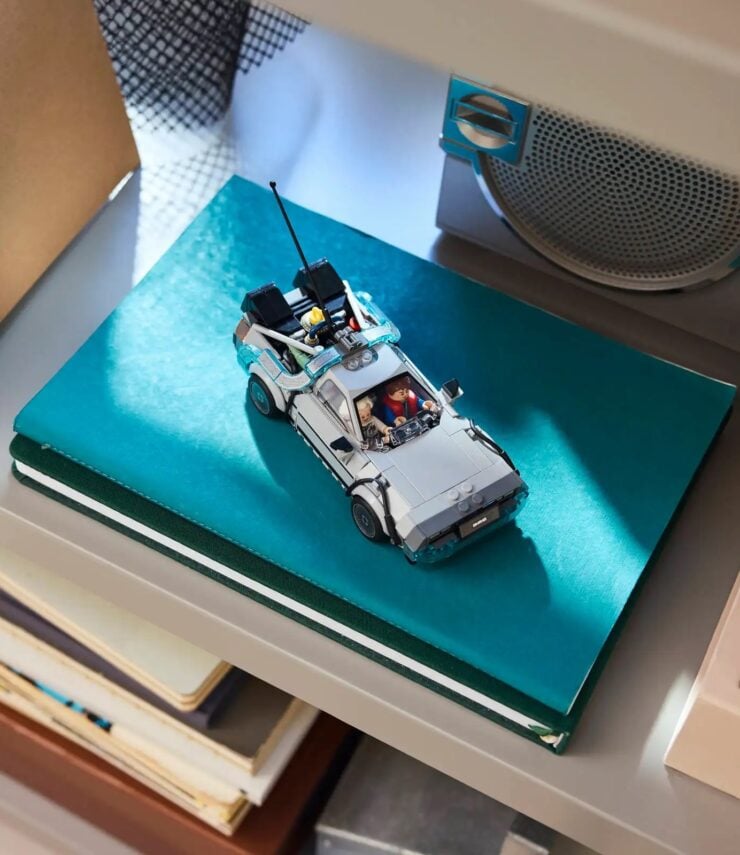 Lego Time Machine from Back to the Future 6