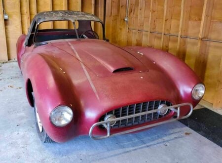 Victress S1A Roadster