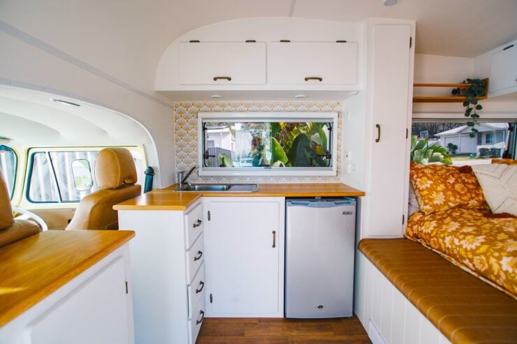 Volkswagen Type 2 Motorhome Retro RV 8