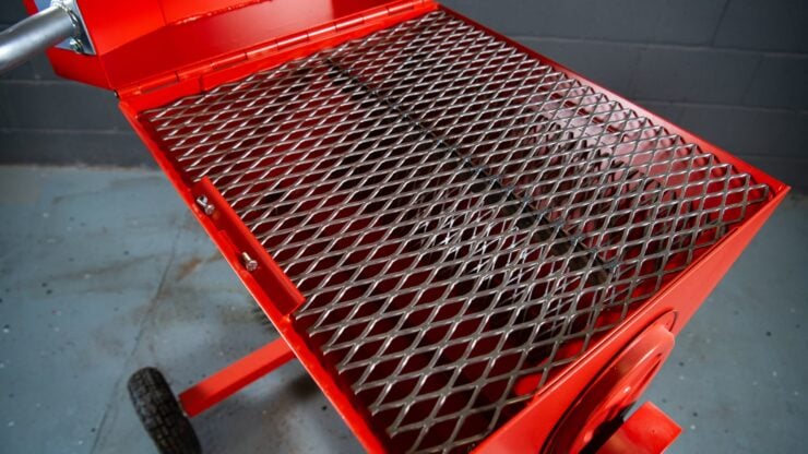 Chevrolet 409 V8 Style Charcoal Barbecue 11