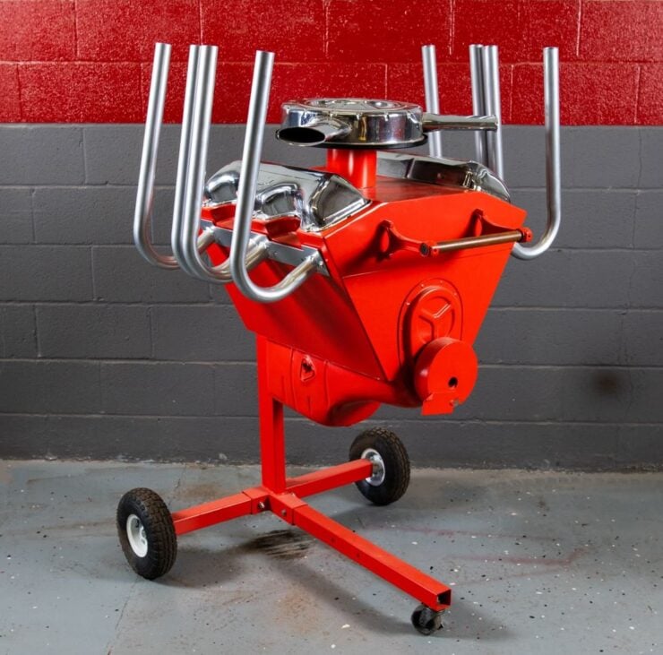 Chevrolet 409 V8 Style Charcoal Barbecue 3